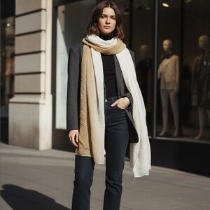 Chicos omni ombré oversized oblong Two-Tone Scarf